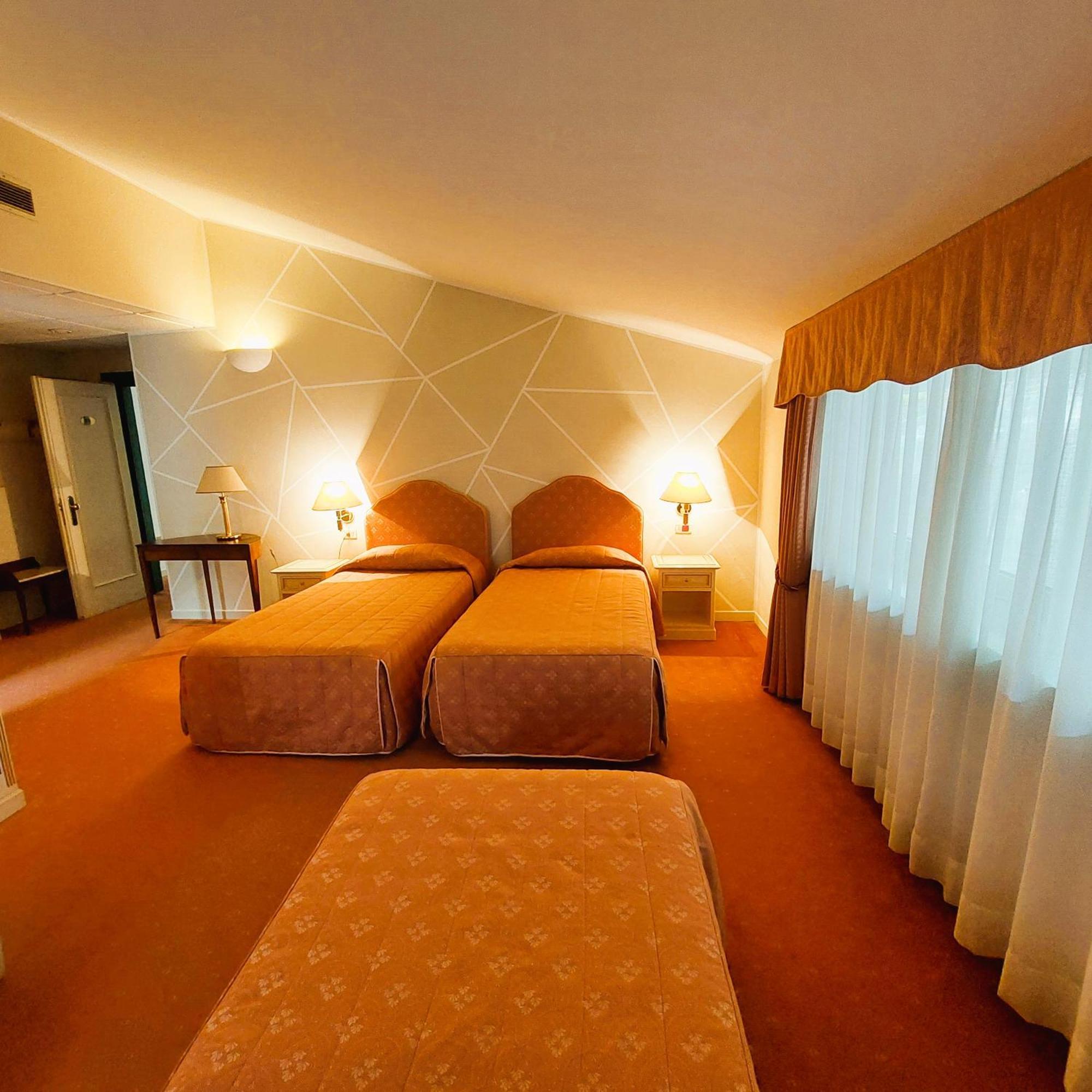 Albergo Ristorante Bigiu Sant'Omobono Imagna Buitenkant foto