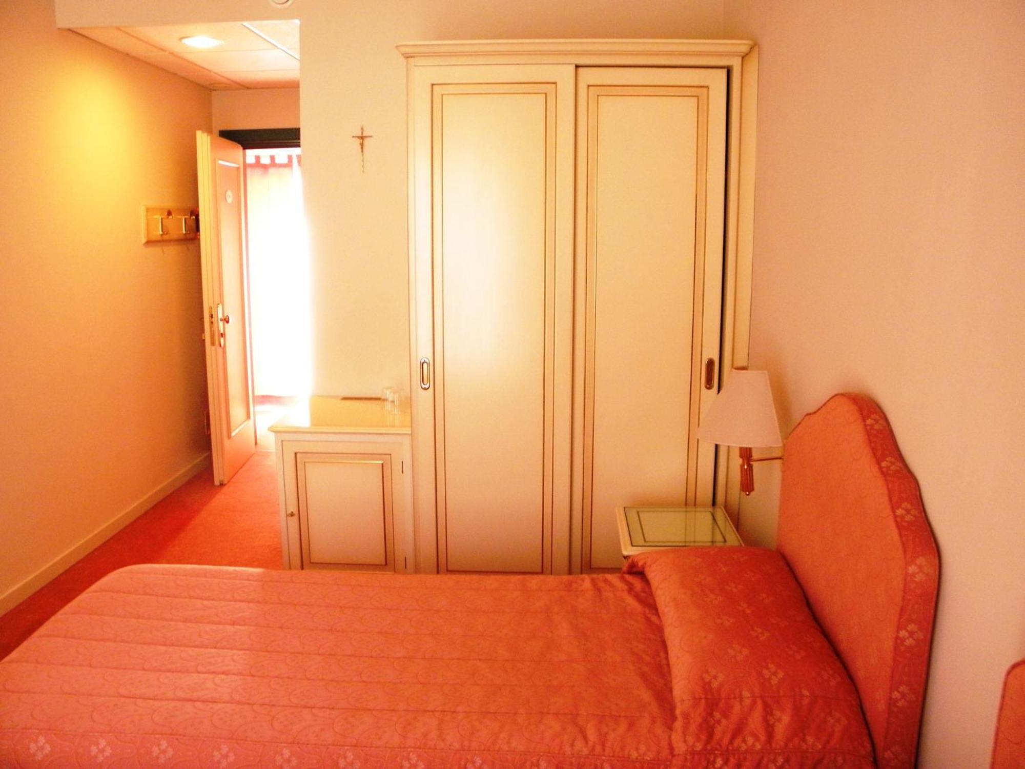 Albergo Ristorante Bigiu Sant'Omobono Imagna Buitenkant foto