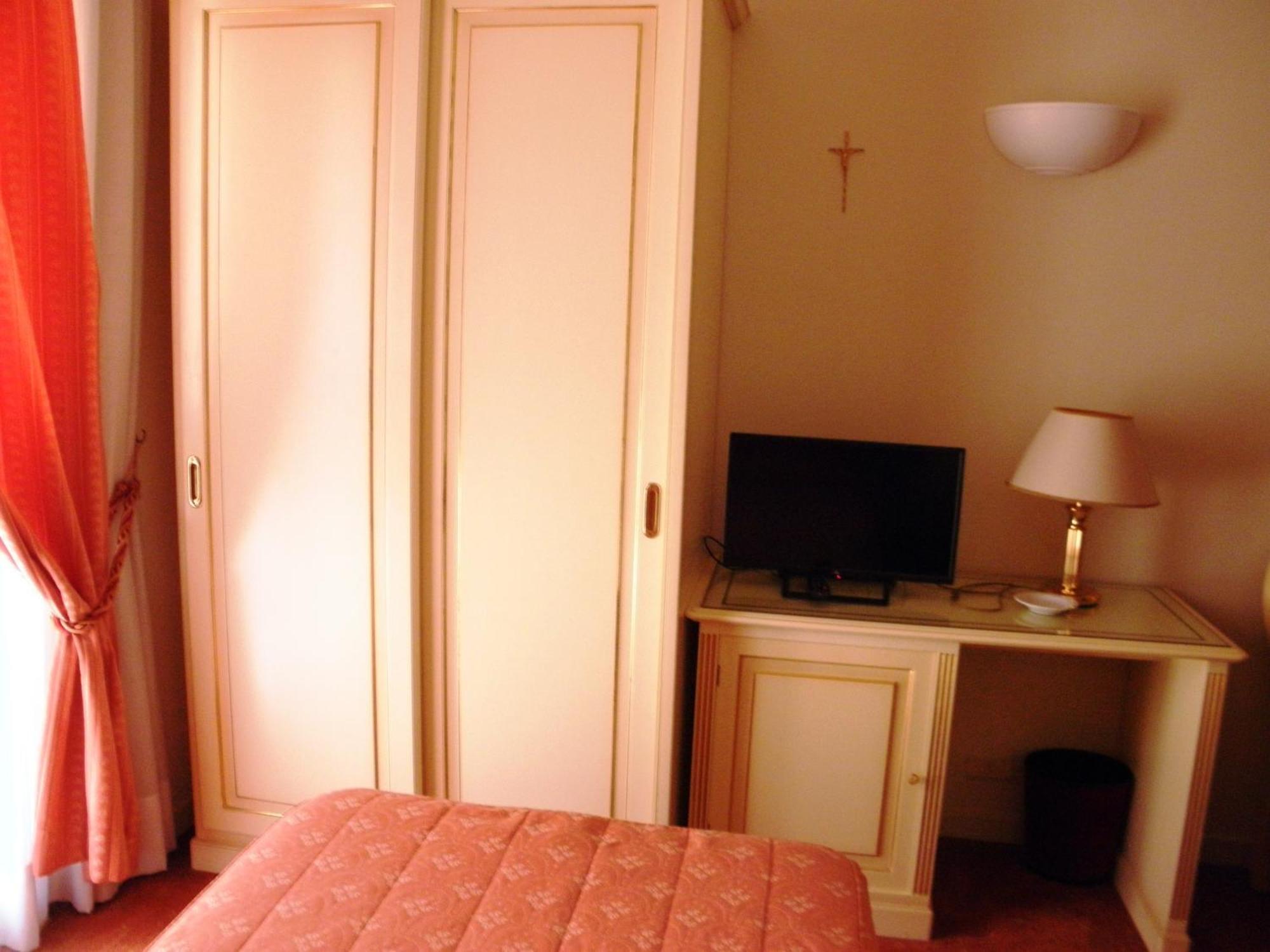 Albergo Ristorante Bigiu Sant'Omobono Imagna Buitenkant foto